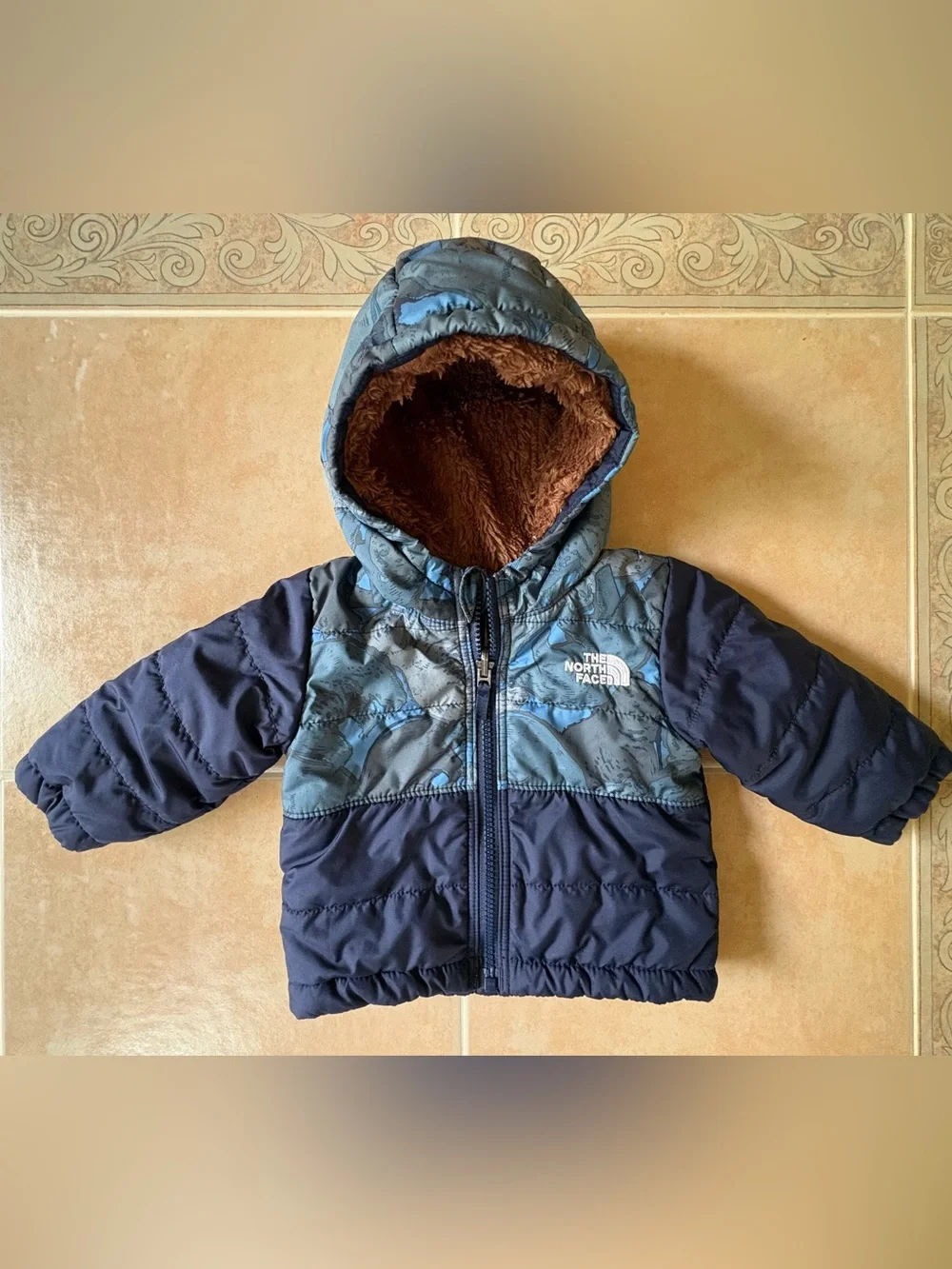 The North Face Toddler Hooded Puffer Jacket - Navy & Blue Pattern 3-6 months